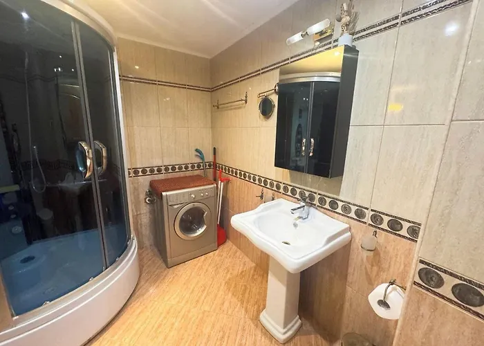 Port Palace 2 瓦爾納