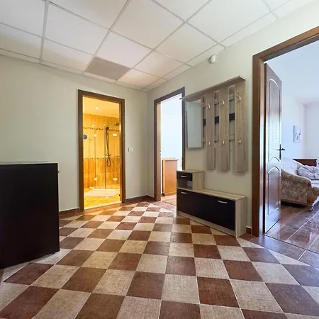 Port Palace 2 Апартаменты