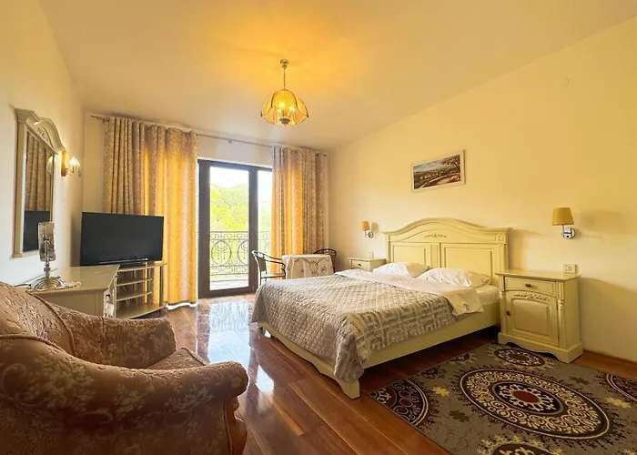 Port Palace 2 Apartment